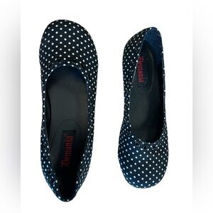 Demonia size 8.5 Black Polka Dot Women's Shoes worn under 5 times wide toe flats